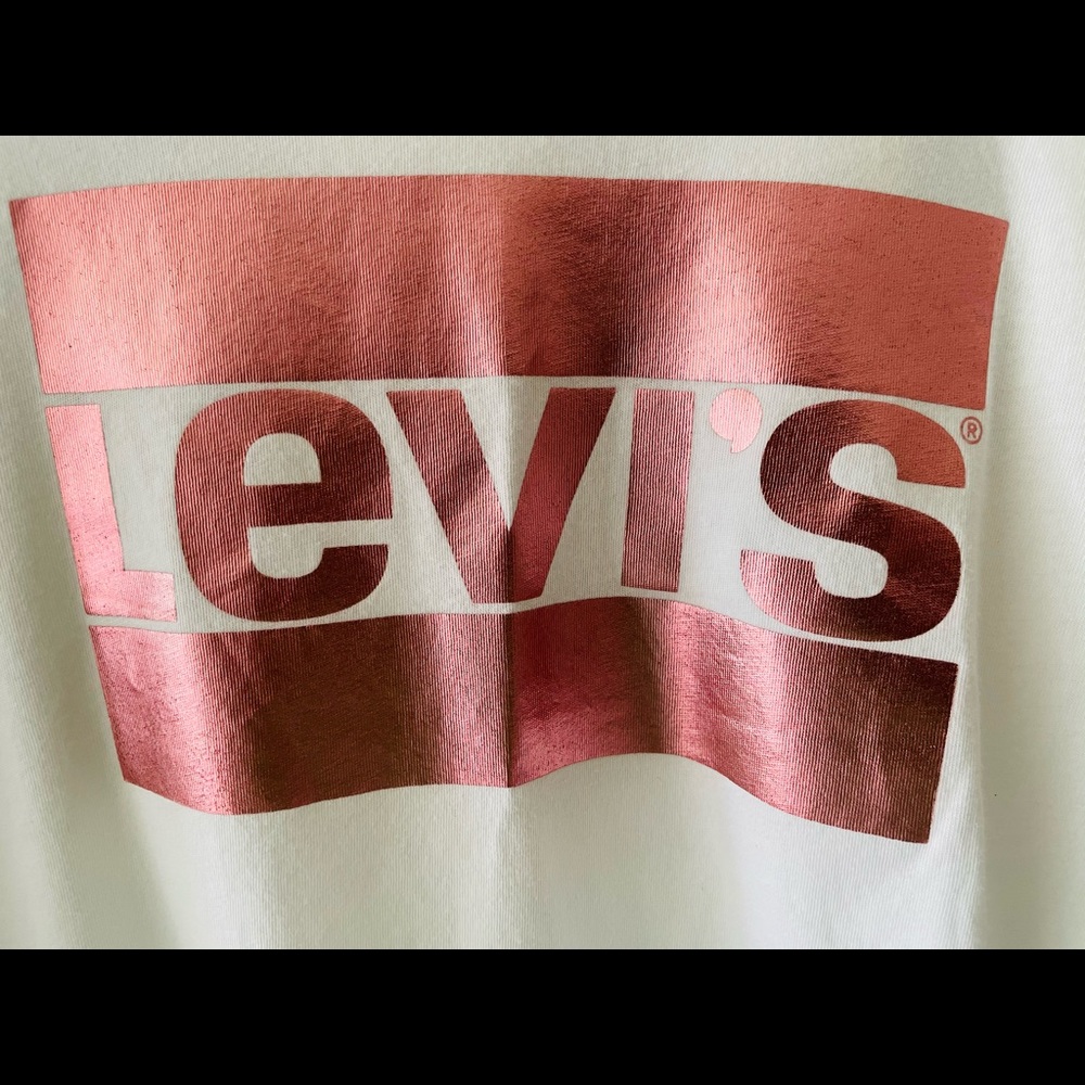 COPY - Levi’s Woman’s T shirt NWT 1x